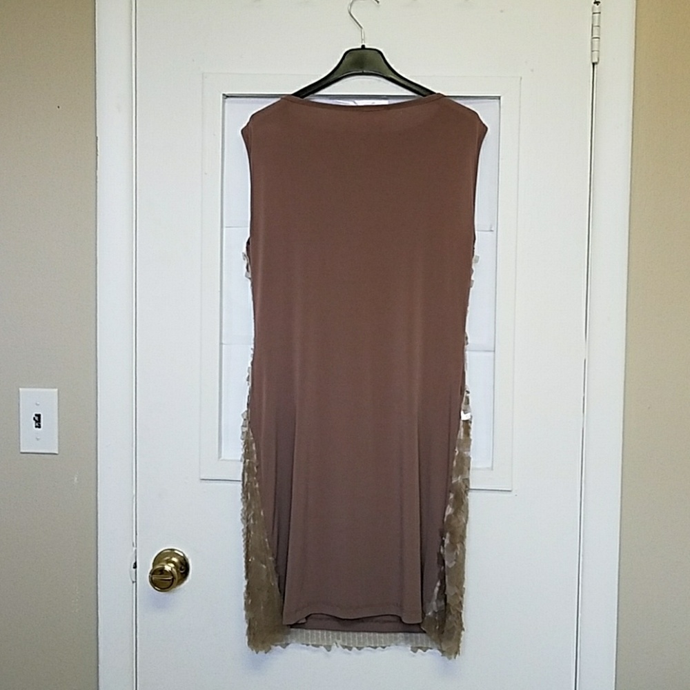Dress - Picture 3 of 3